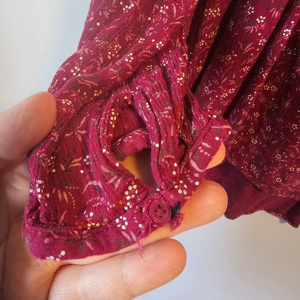 GAP Floral V-Neck Blouse Large Burgundy Boho Peasant Top Cottagecore, feminine - Picture 3 of 9